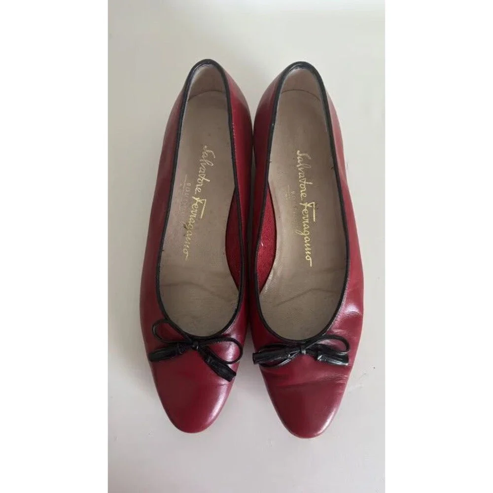 Salvatore Ferragamo Boutique Red Leather Bow Flats Shoes Womens Size 5.5 B Italy